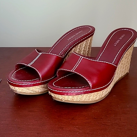 Nine West wedges - Picture 1 of 4